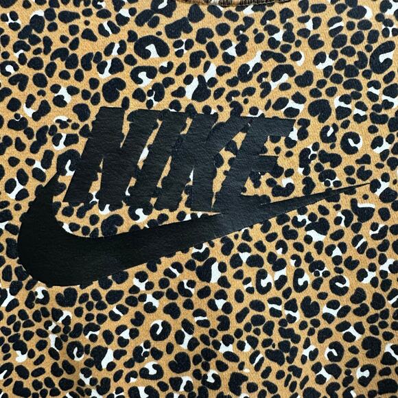 Nike Sportswear Leopard Print Crewneck Sweater Center Logo Small Pullover - Picture 3 of 7